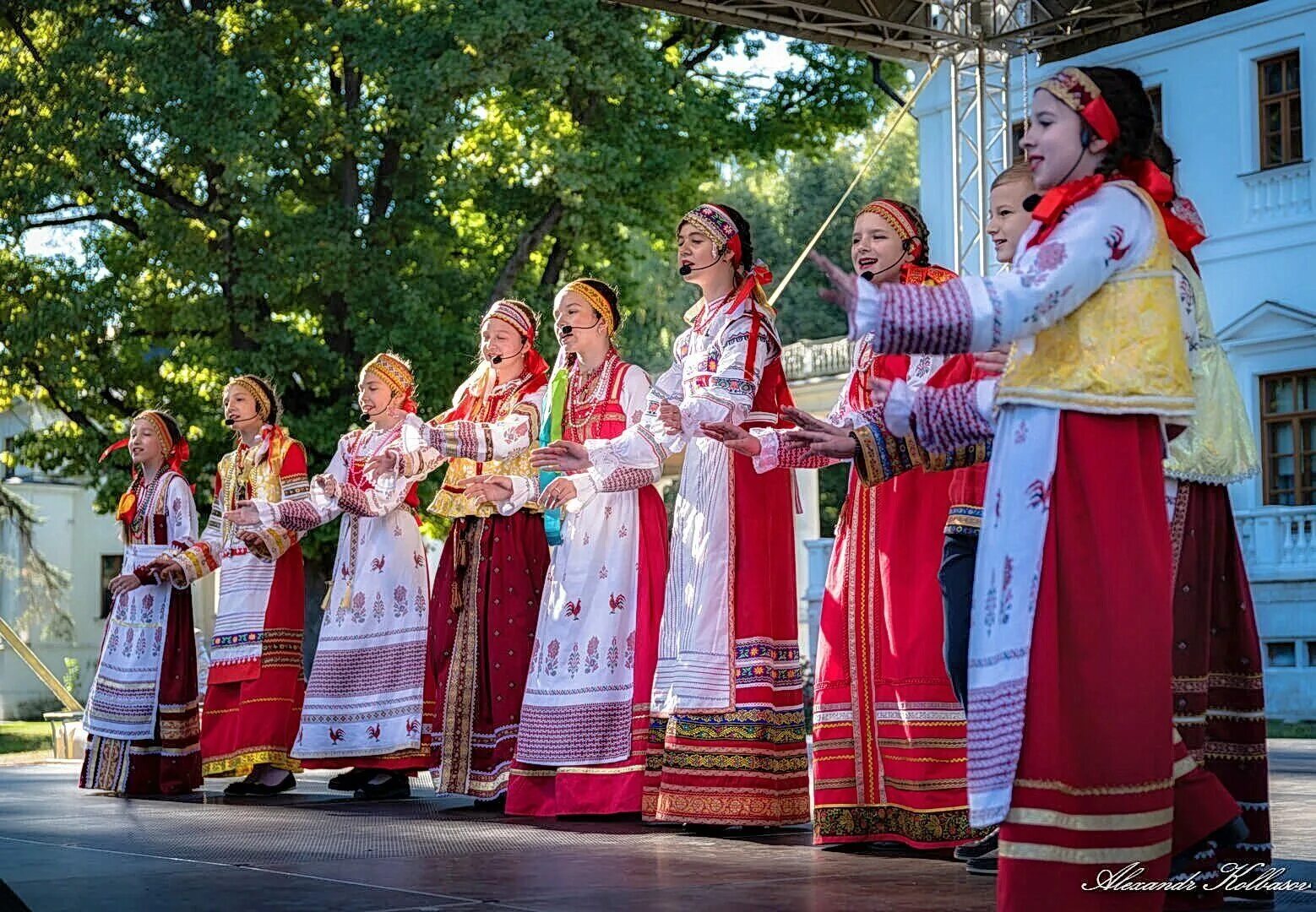празднование дня города. день щербинки. день города щербинка гарнизон. масленица в остафьево 2023. щербинка сегодня праздник видео.