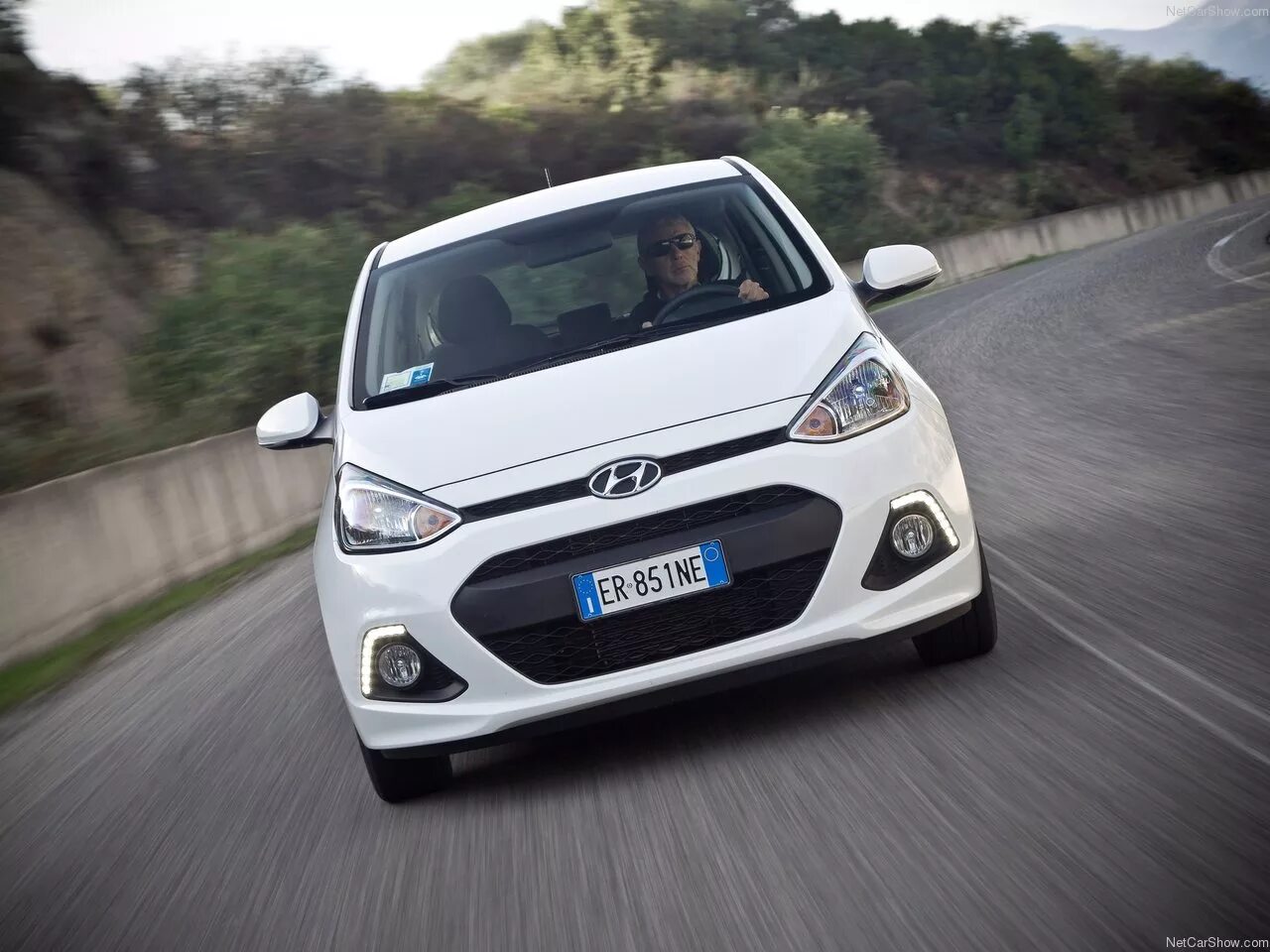 I10 1. Hyundai i10. hyundai i10 2013. hyundai i10 2. hyundai i10 1.2.