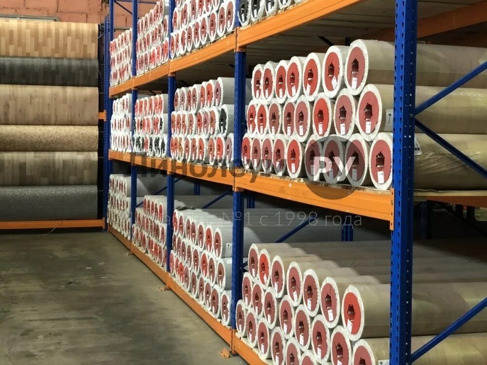 Патерностер для линолеума. Склад линолиум. Склад линолеума. Рулоны ткани на складе. Линолеум склад интернет магазин.