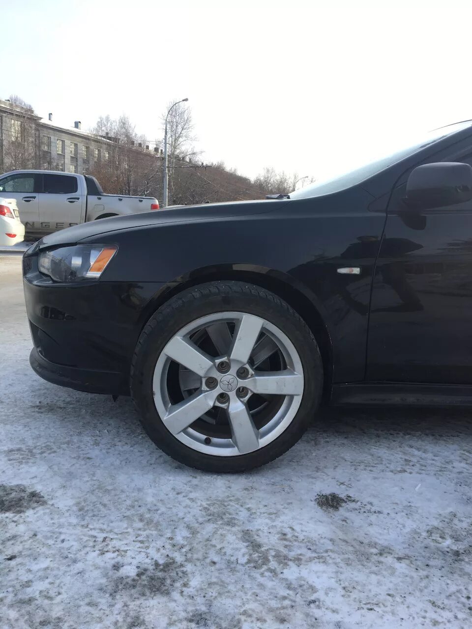 Лансер 10 какие шины. Лансер 10 r18. диски r18 lancer x drive2. диски mitsubishi outlander r18 на лансер.