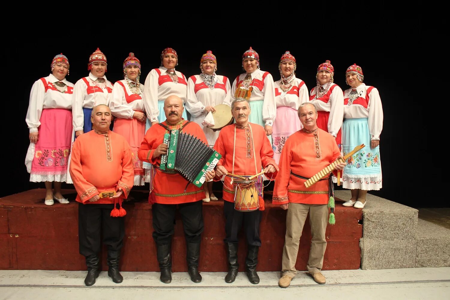 Титова 23 саранск дворец культуры. Концерт шумбрат мордовия 2022 гала. Дом народного творчества саранск. Ансамбль волжанка ульяновск. Дом народного творчества саранск.