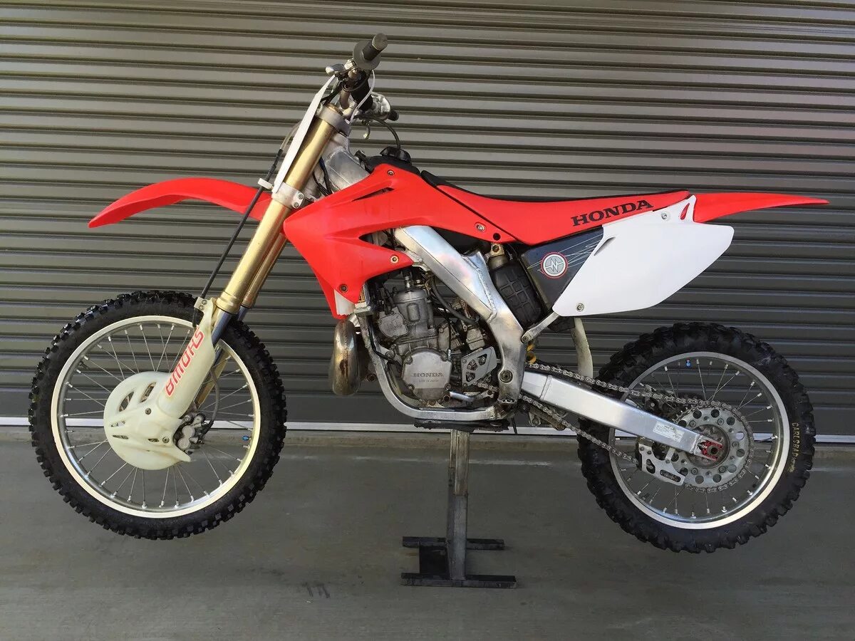 Honda CR 250 2005. Хонда CR 250. Honda CR 250 R 2005. Хонда CR 125 2т. Куплю мотоцикл кроссовый б у