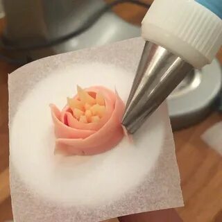 Как делать розы из крема на торт