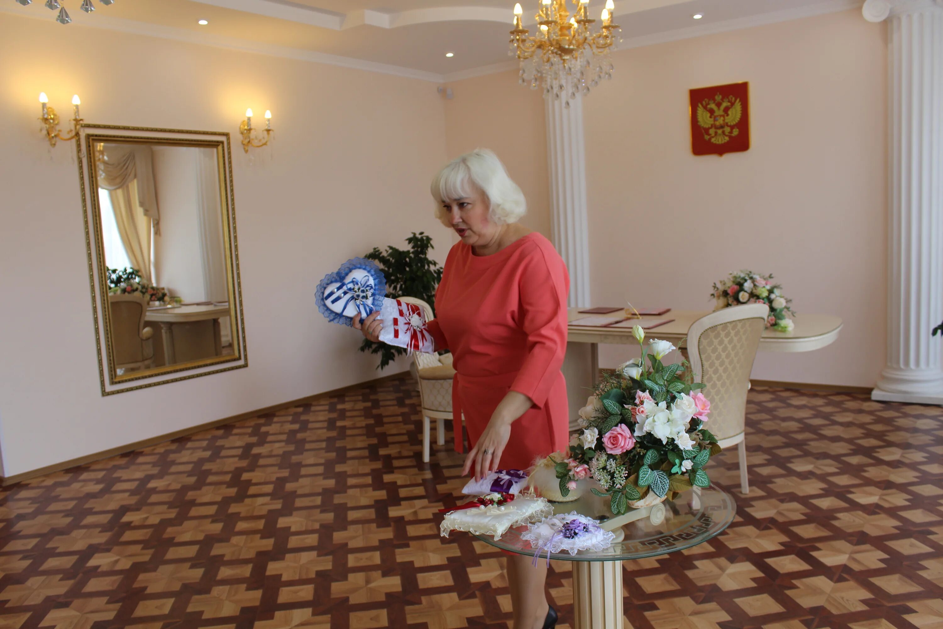 Работа загс мичуринск. Загс мичуринск. загс директор мичуринск. загс город мичуринск. новый загс мичуринск.