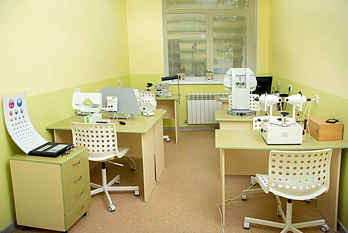 Офтальмологическая клиника "глаз алмаз" в кукморе. Кабинеты коррекции зрения. Мединвест воронеж офтальмология студенческая 12а шаповалов. Мединвест воронеж офтальмология куколкина. Оборудование офтальмологического кабинета.