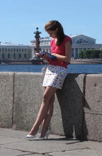 Снять девочку в питере