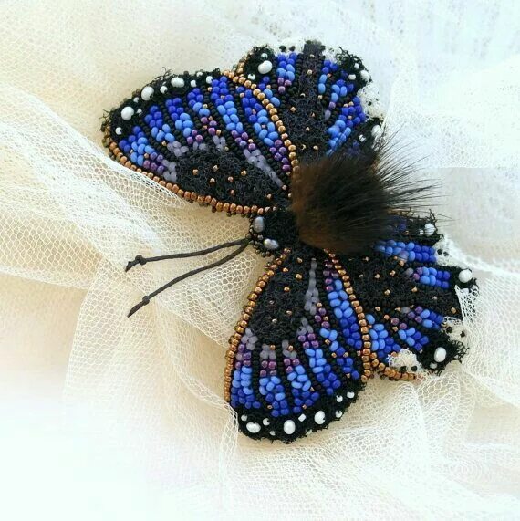 1000+ images about Beaded butterfly on Pinterest Monarch ... Beaded, Beaded anim