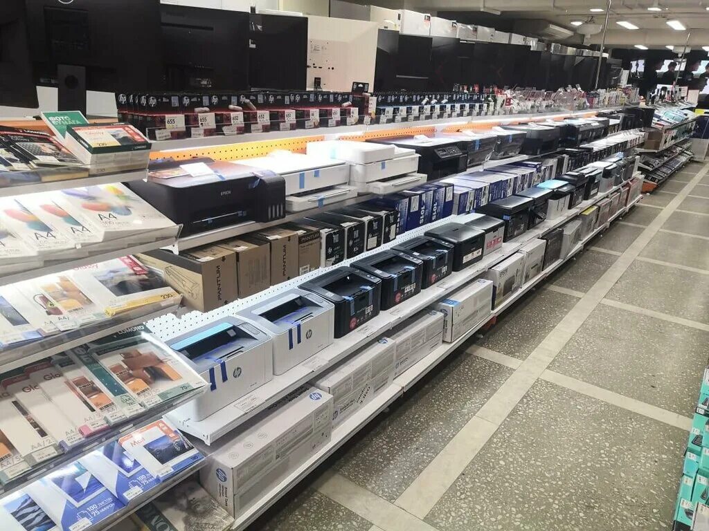 Nm store омск. ДНС на Кирова Омск. Магазин ДНС В Симферополе.