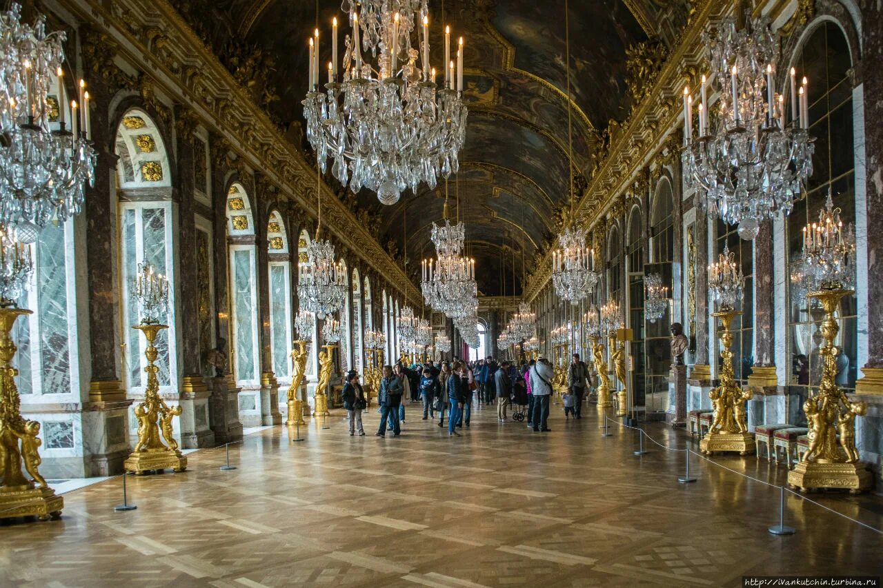Версаль режим работы. Версальский дворец Версаль Франция. Франция Версальский дворец внутри. Версаль дворец внутри. Париж Версаль внутри.