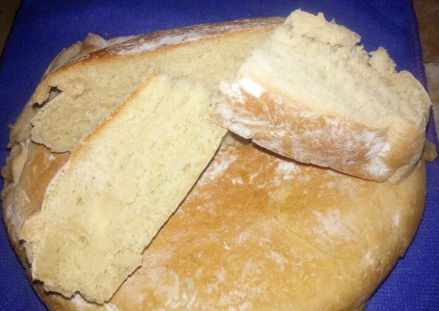 Хлеб на сковородке на дрожжах. Кабардинский домашний хлеб. Хлеб домашний дрожжевой. Кабардинский хлеб на сковороде. Простой рецепт хлеба на сковороде