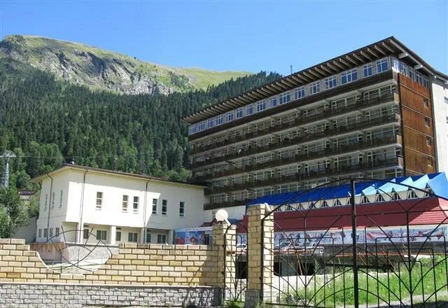 гостиница домбай карачаевская 72. оздоровительный комплекс домбай. спортивно-оздоровительная база домбай. спортивно-оздоровительная база домбай. «домбай» оздоровительный комплекс (домбай).