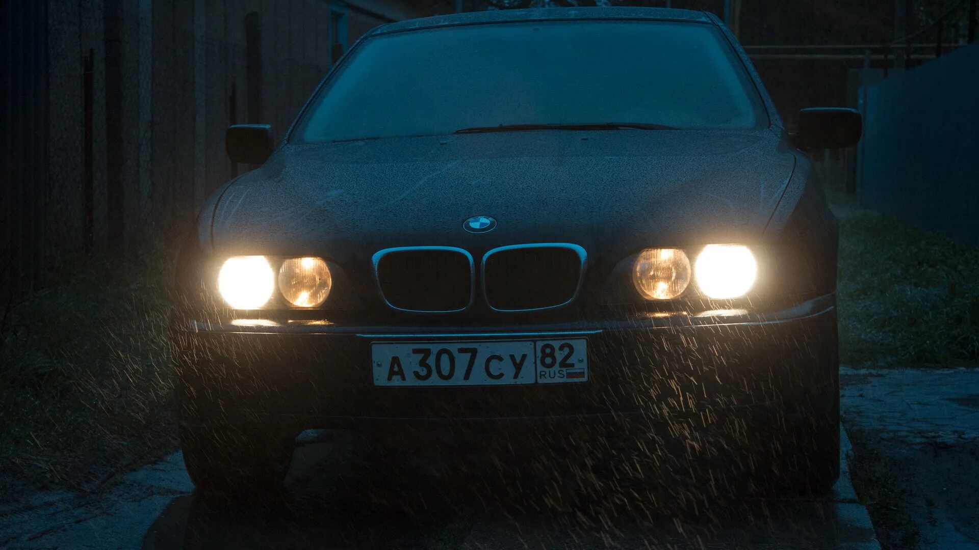 BMW e39. BMW e39 ночью. Ночная БМВ е39. БМВ е39 ночью. Свет е34