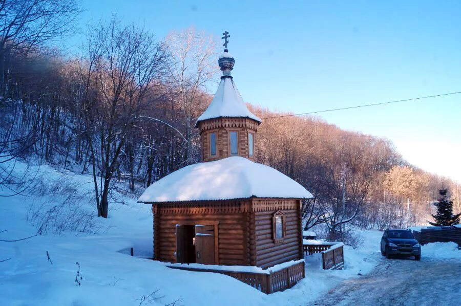 Родники нижегородской области. Никандрова пустынь купель. Святой источник Нижний Новгород Печеры Божьей. Матери. Святой источник Казанской иконы Божией матери Нижний Новгород. Мураново купель Казанской иконы.