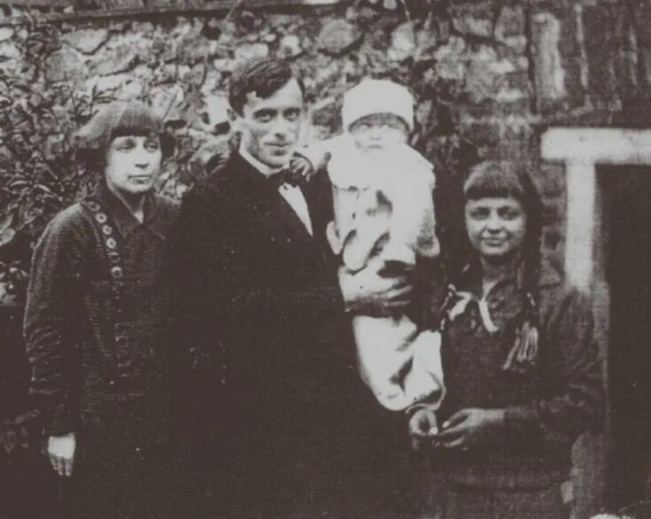 99 лет в тени сестры: Анастасия Цветаева Книжная аптека Дзен