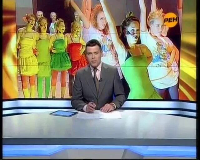 Программа телепередач нтв. Телепрограмма 2003. Стс 2007 год телепрограмма. Рен тв телепрограмма 2007. Программа рен тв 2011.