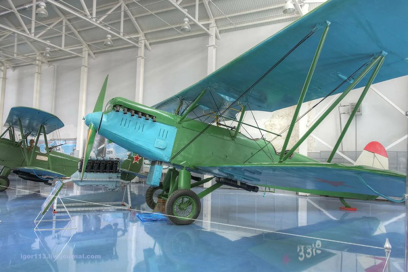 P 38 самолет. Ту 214. Р180 самолет. Авиа р. Истребитель лайтнинг p38.