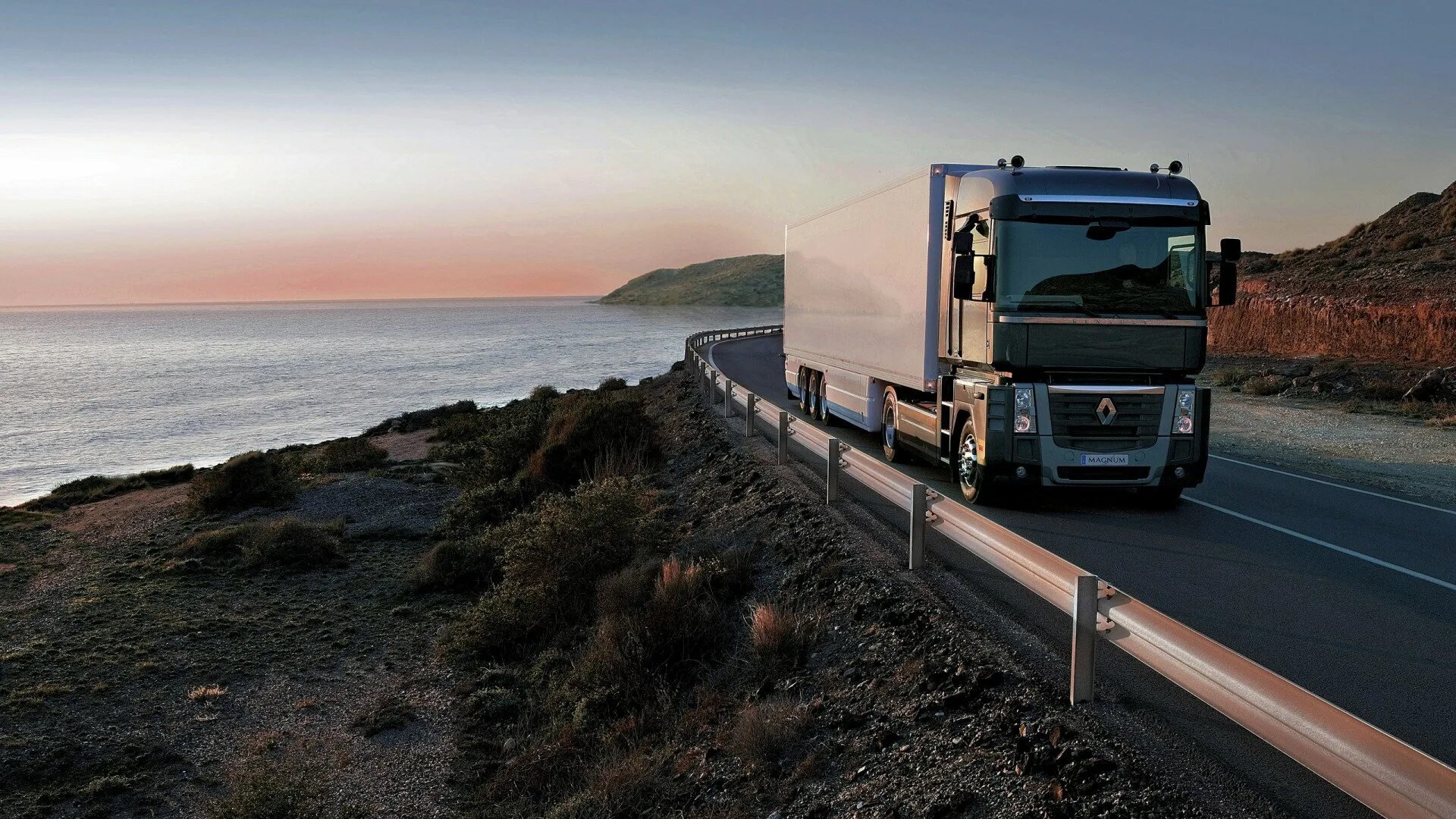 Volvo Renault Trucks. Вольво трак Рено трак. Рено Магнум Вольво. Renault Trucks Magnum 2014.