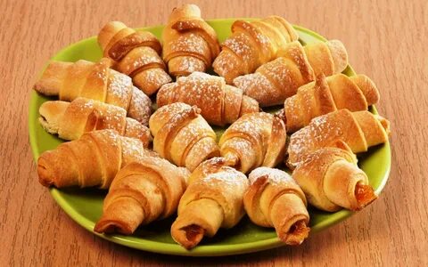 Рулетики из теста с яблоками