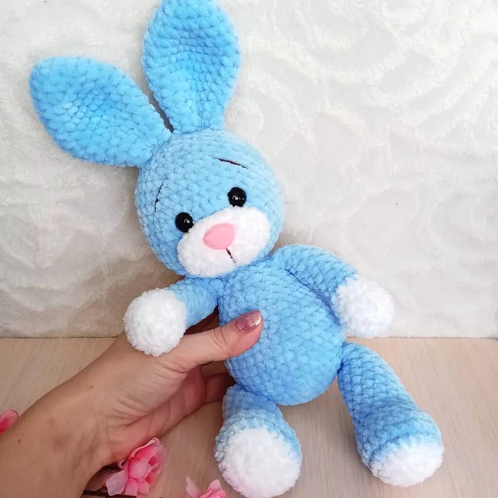 Игрушки амигуруми. Вязание крючком амигуруми для начинающих пошагово. Как связать игрушку из пряжи для начинающих. Связанные игрушки. Как связать игрушку из пряжи для начинающих.