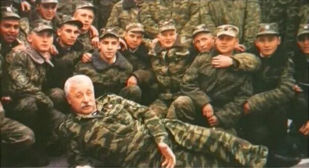 12 мая 2004 год. Якубович в чечне 2001 год. якубович в чечне 2000. якубович 1996.