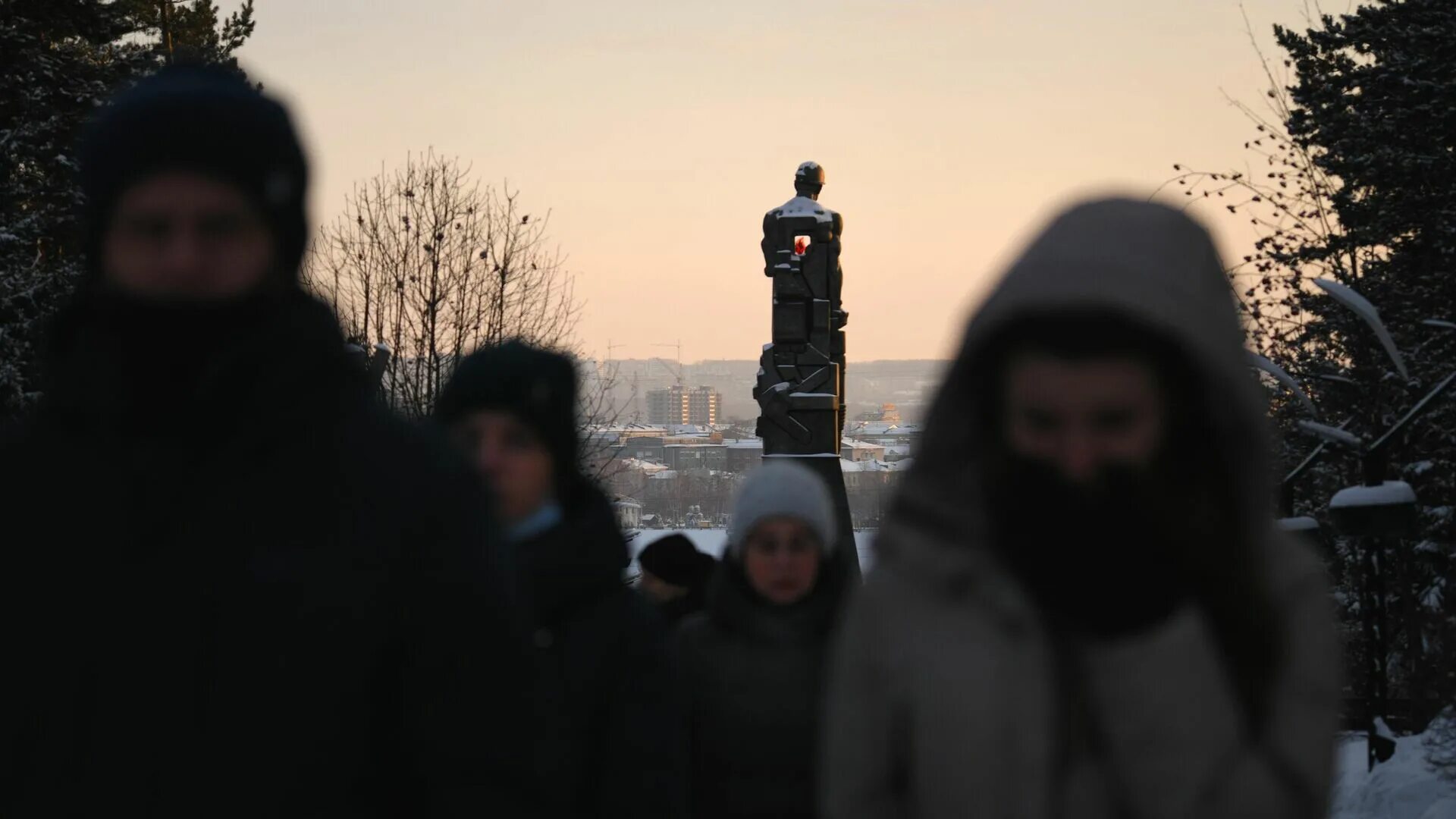 2010 ноябрь 27. Трагедия на шахте Листвяжная. Взрыв на шахте «Листвяжная» (2021). Траур по погибшим в Кемерово. Трагедия Шахты Кузбасс.