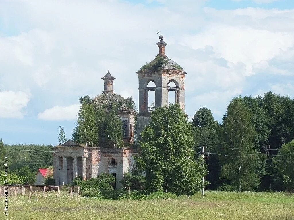 Смоленская область угранский район деревня захарьевское. Смоленская область великополье церковь. Знаменка смоленская область угранский район. Д желанья угранский район смоленской области. Церковь троицы живоначальной смоленская область.