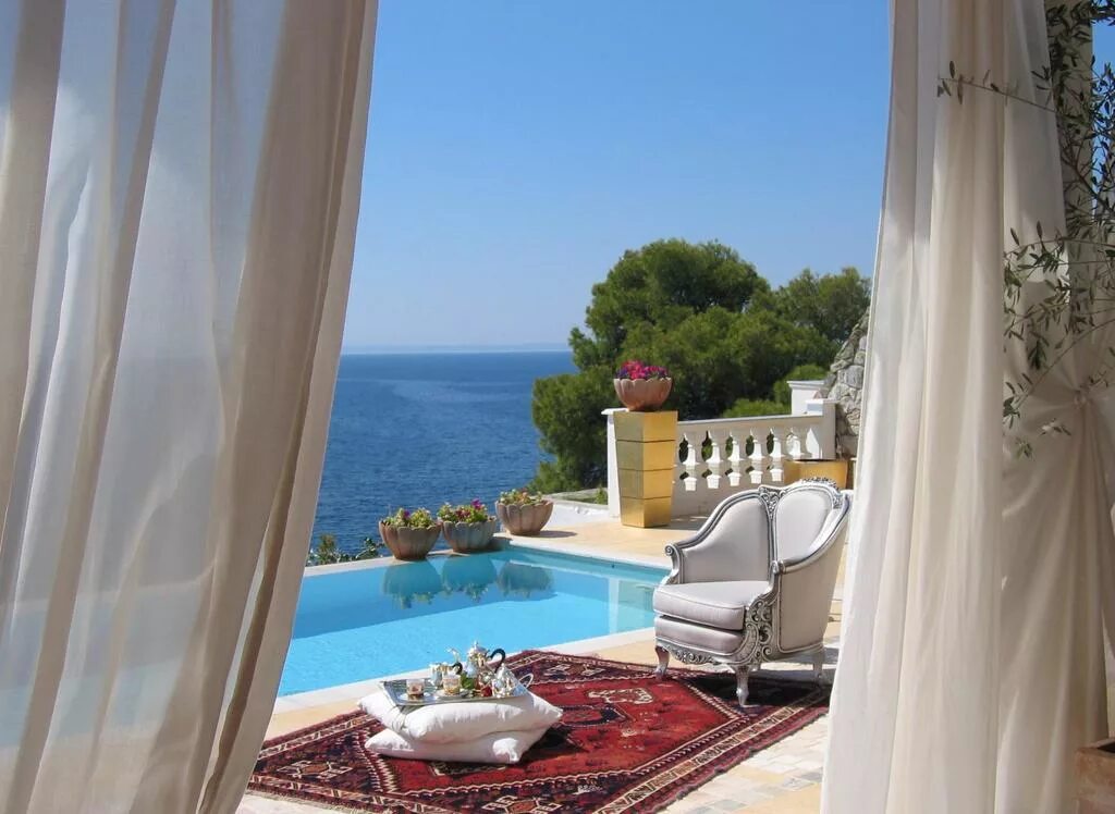 Porto zante villas and spa. Блэк сиа отель в сочи. Президентский люкс майами. Номер с видом на море. Ялта утес санта барбара.