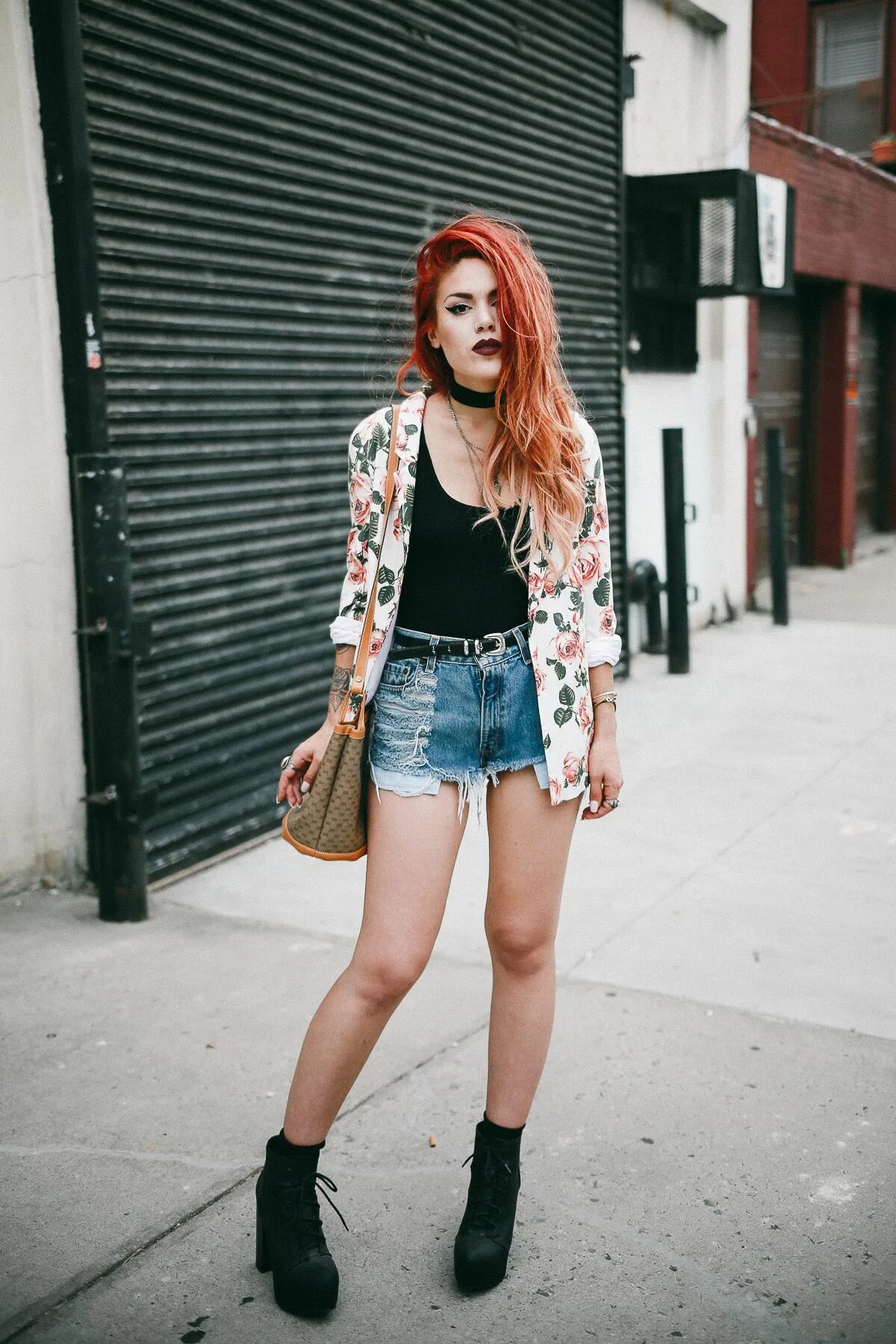 Джинсовка с юбкой. Грейс терлингтон. Some style. Кристи тарлингтон. Девон аоки.