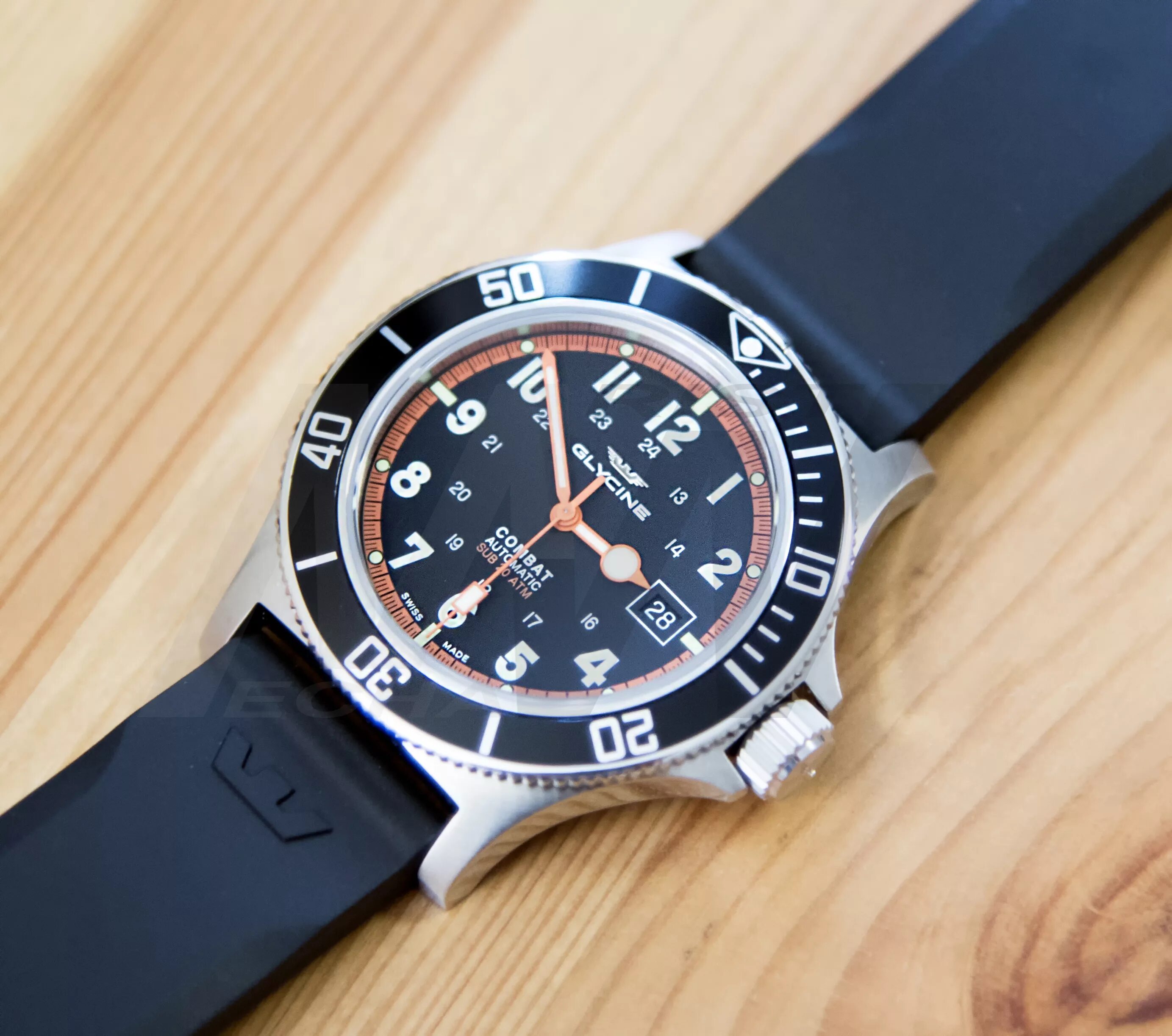 Часы glycine combat gl1012. Часы glycine combat. Glycine combat sub 42. Часы комбат. 5.