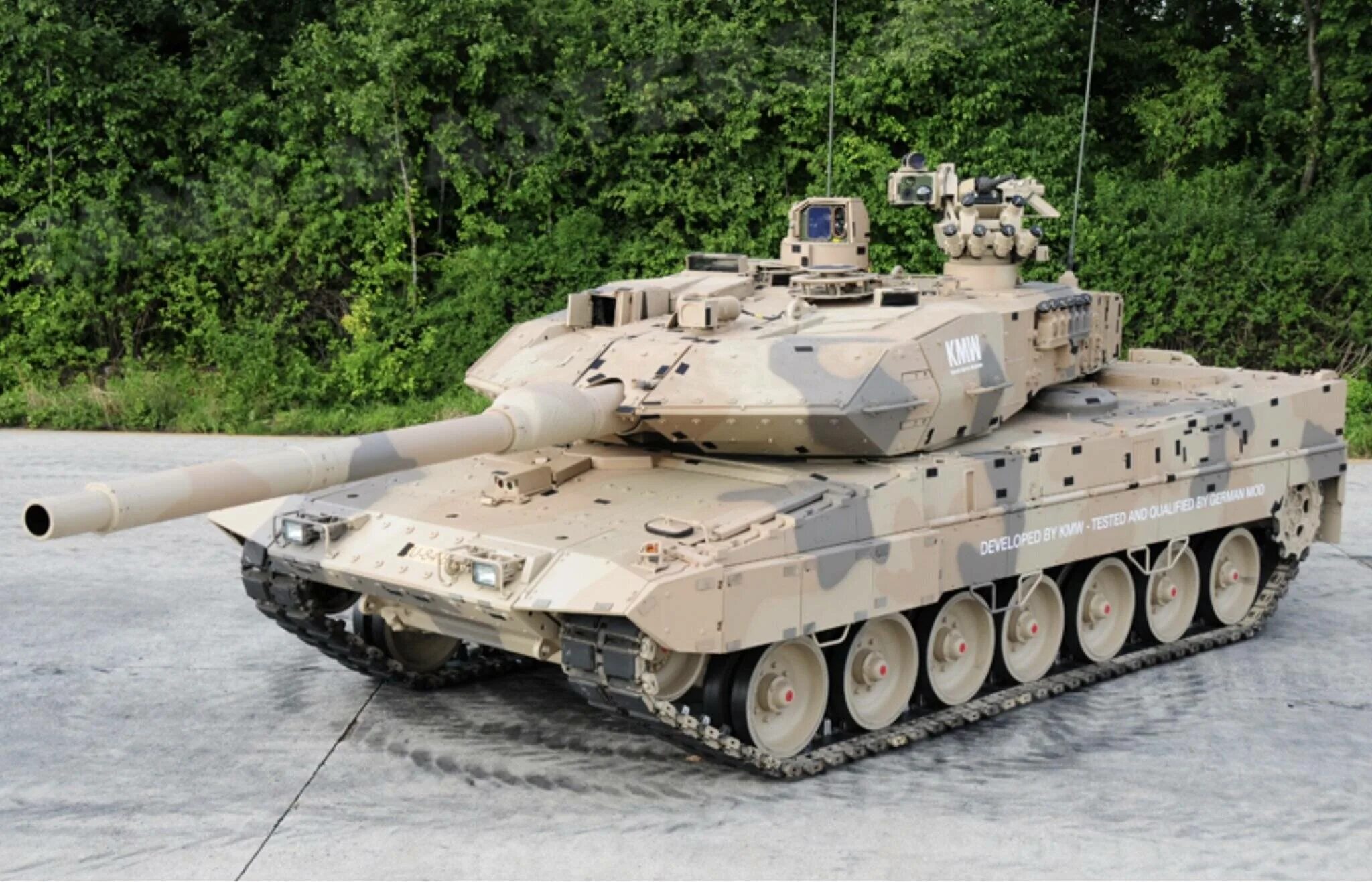 Купить новый немецкий. Леопард 2а7. Танк леопард 2а7. MBT Leopard 2a7. Немецкий танк Leopard 2a7.