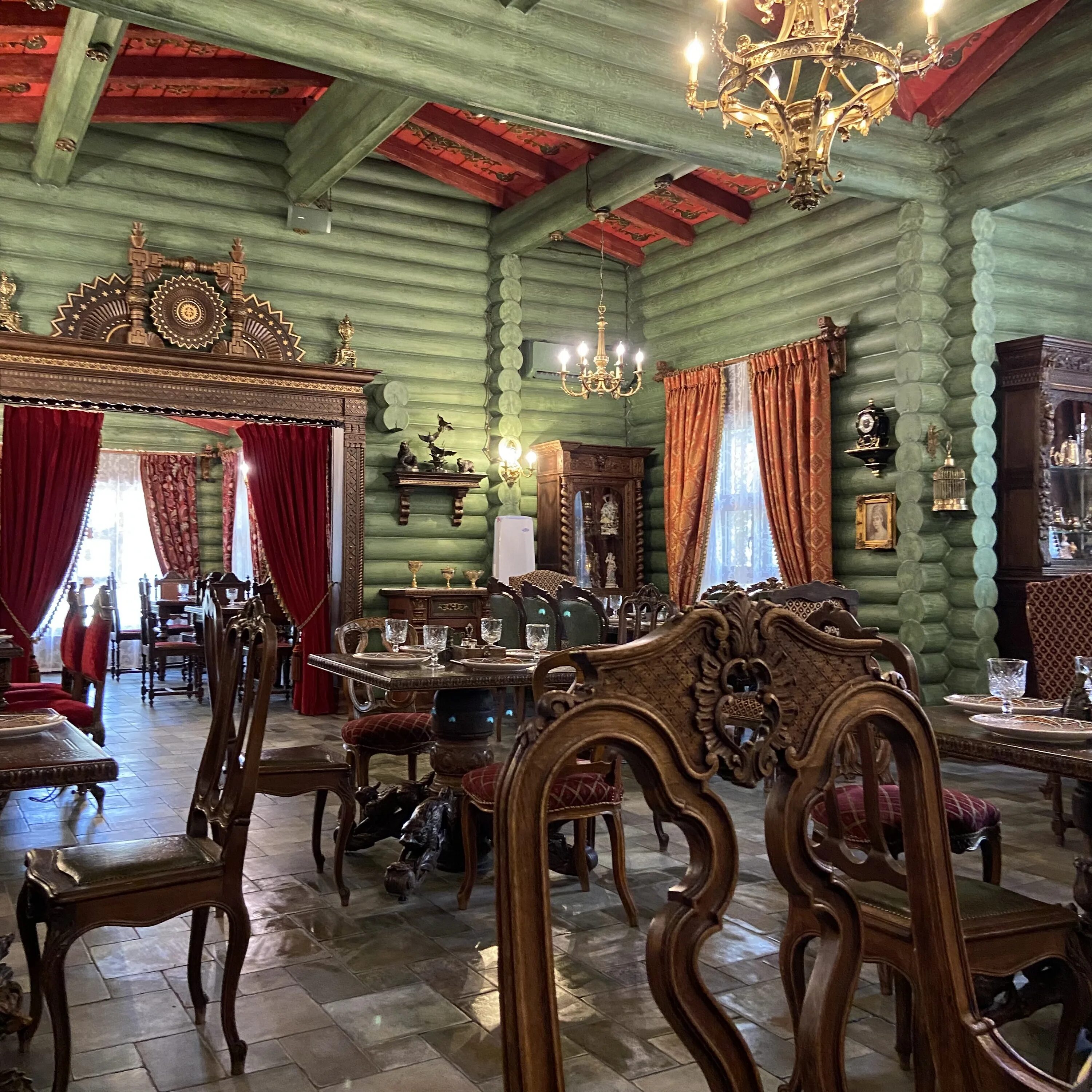 Ресторан боярин парк лога. Блюдо из печи в ресторане. Тетерев ресторан каменск-шахтинский меню. Меню ресторана тетерев в парке лога. Кафе тетерев в парке лога.