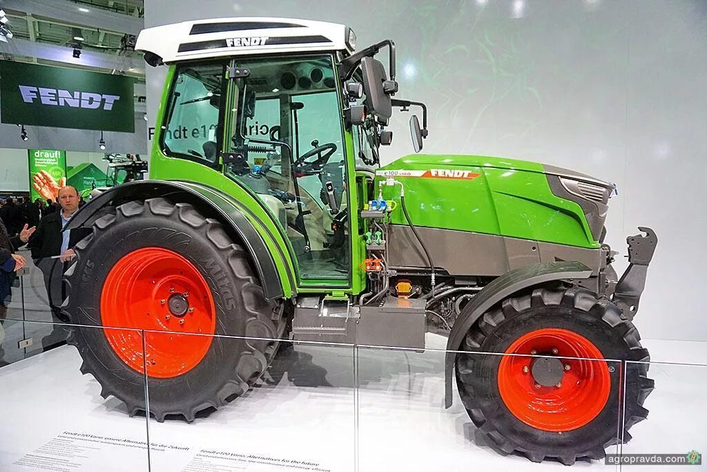 Электротрактор купить. Fendt 100 Vario. Фендт трактор электро. Фендт e-100. Fendt e100 Vario Max score.