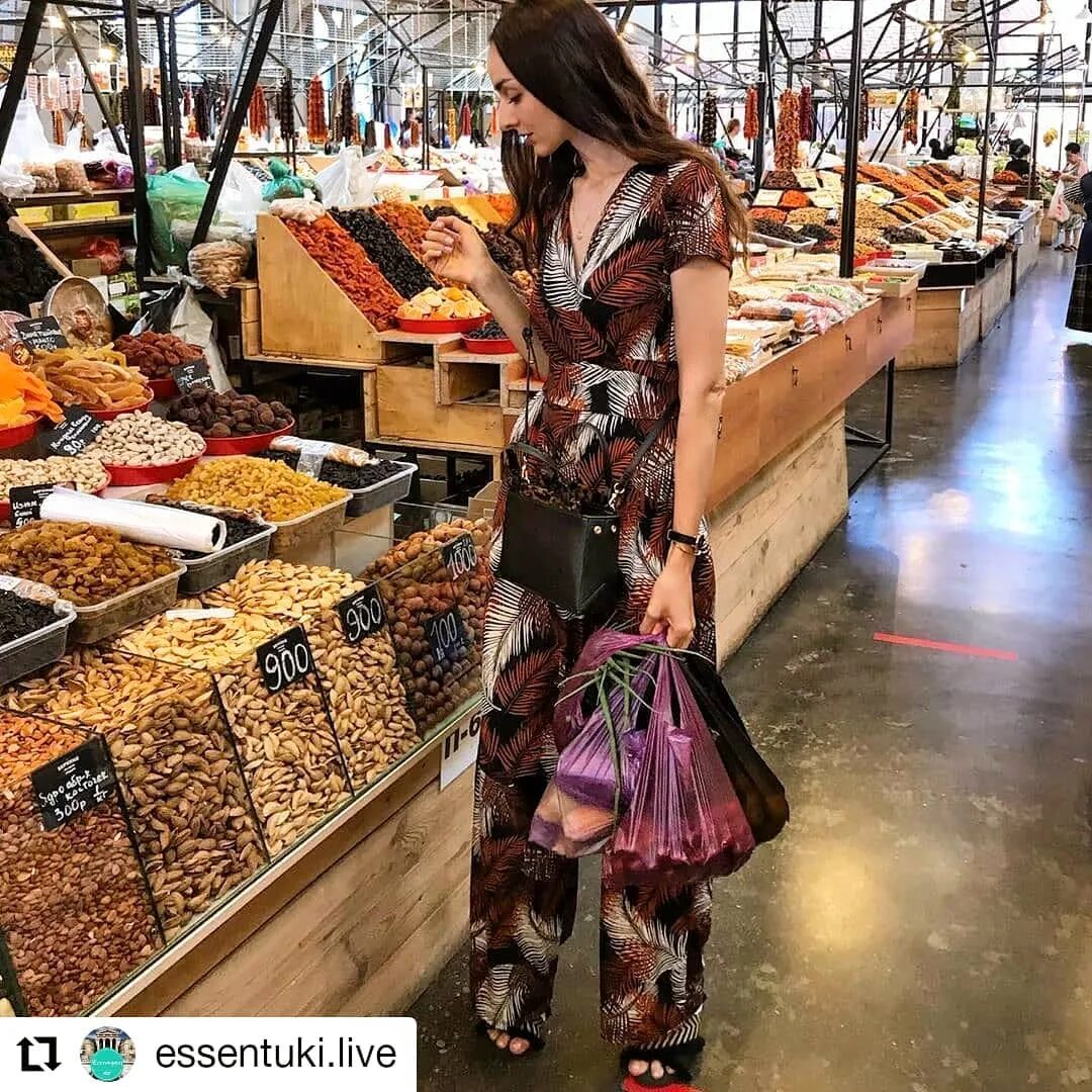 Овощной рынок пятигорск лира. Нижний рынок ессентуки. Рынок ессентуки центральный. Верхний рынок ессентуки. Ессентуки рынок пятигорска.