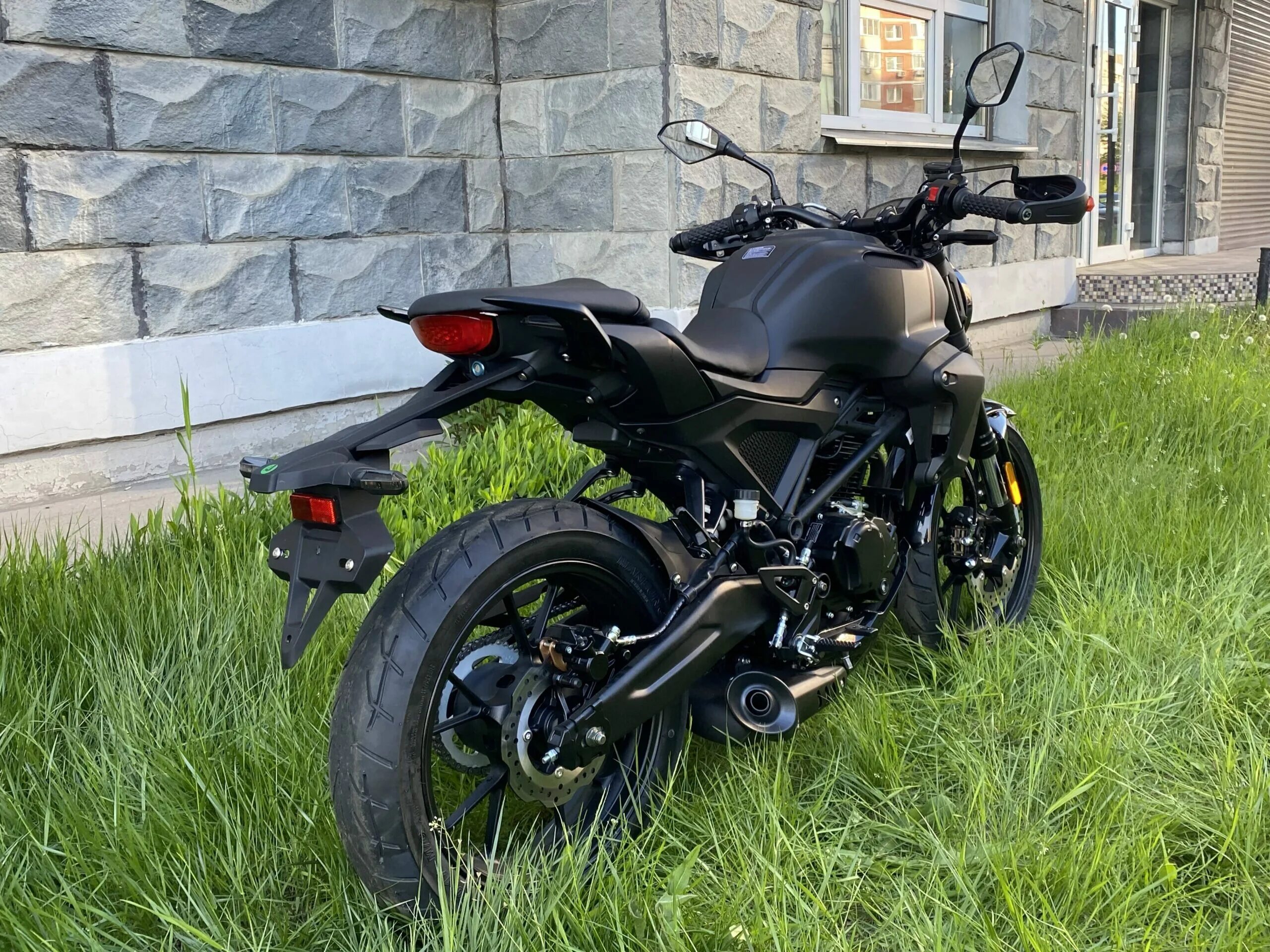 Мотоцикл hiro 250 характеристики. Мотоцикл hiro 250. Мотоцикл хиро 2022. Мотоцикл gt hiro 250. Suzuki gw250.