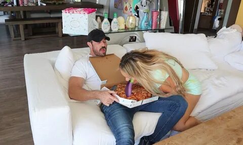 Trisha paytas eating pizza naked