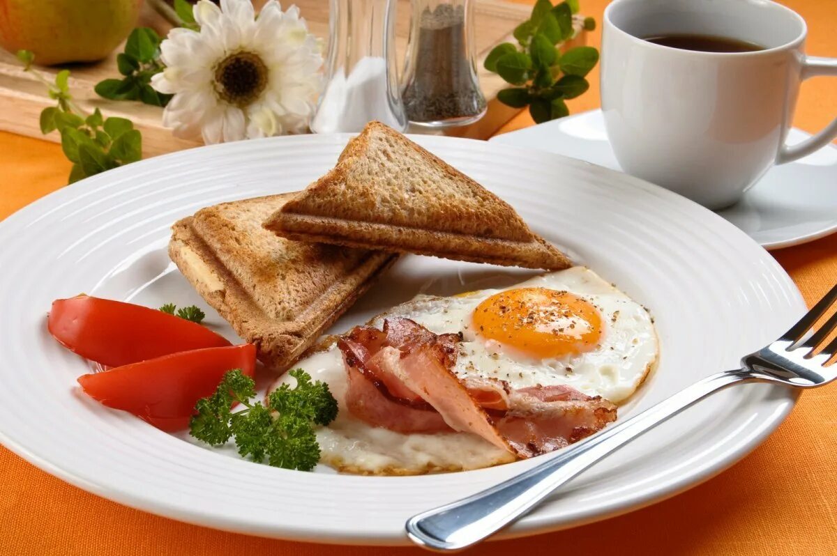 Вкусный сытный завтрак. Брекфест Монинг. Завтрак. Красивый завтрак. Завтрак фото.
