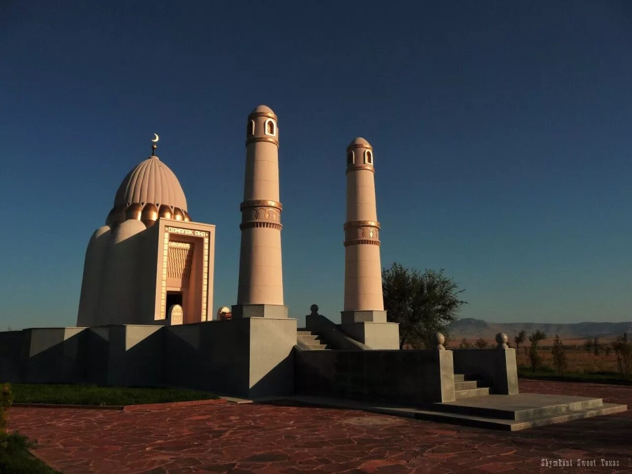мавзолей ходжи ахмеда яссави (город туркестан), 2003. казахский национальный инструмент. памятники культуры рк. наследие культуры казахстана. мавзолей ходжи ахмеда ясави туркестан.