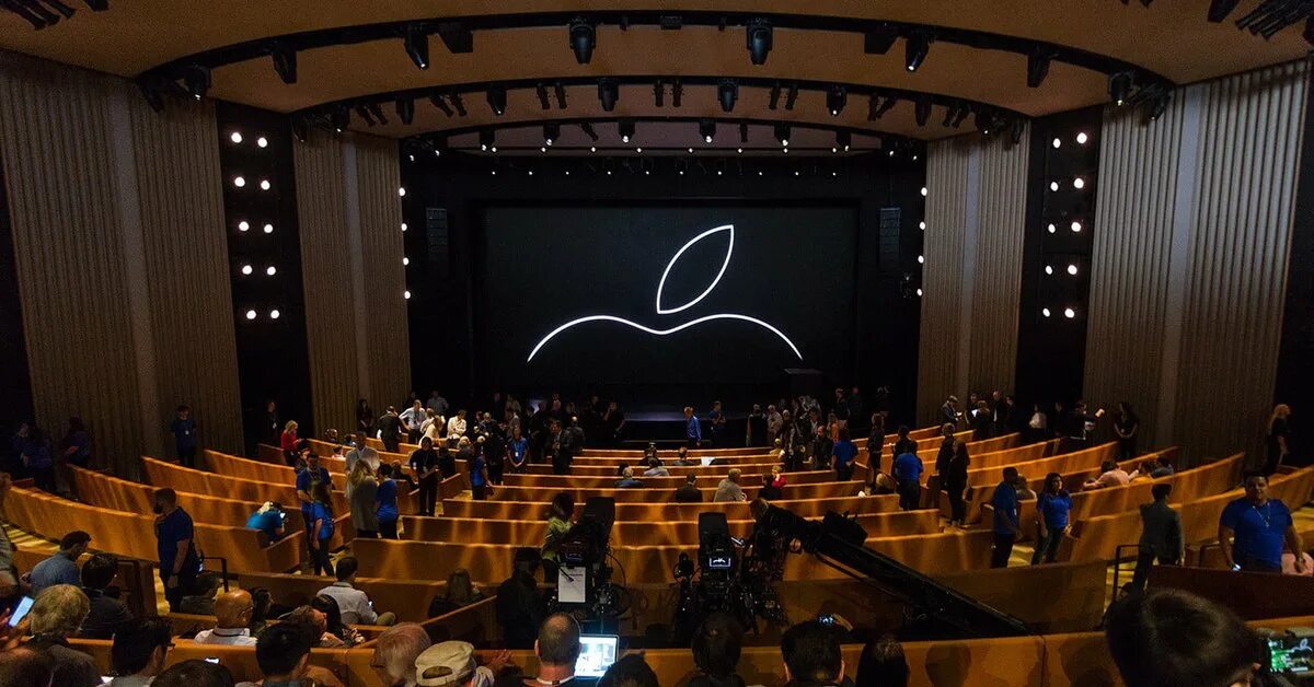 Big event is. Apple event 2025.