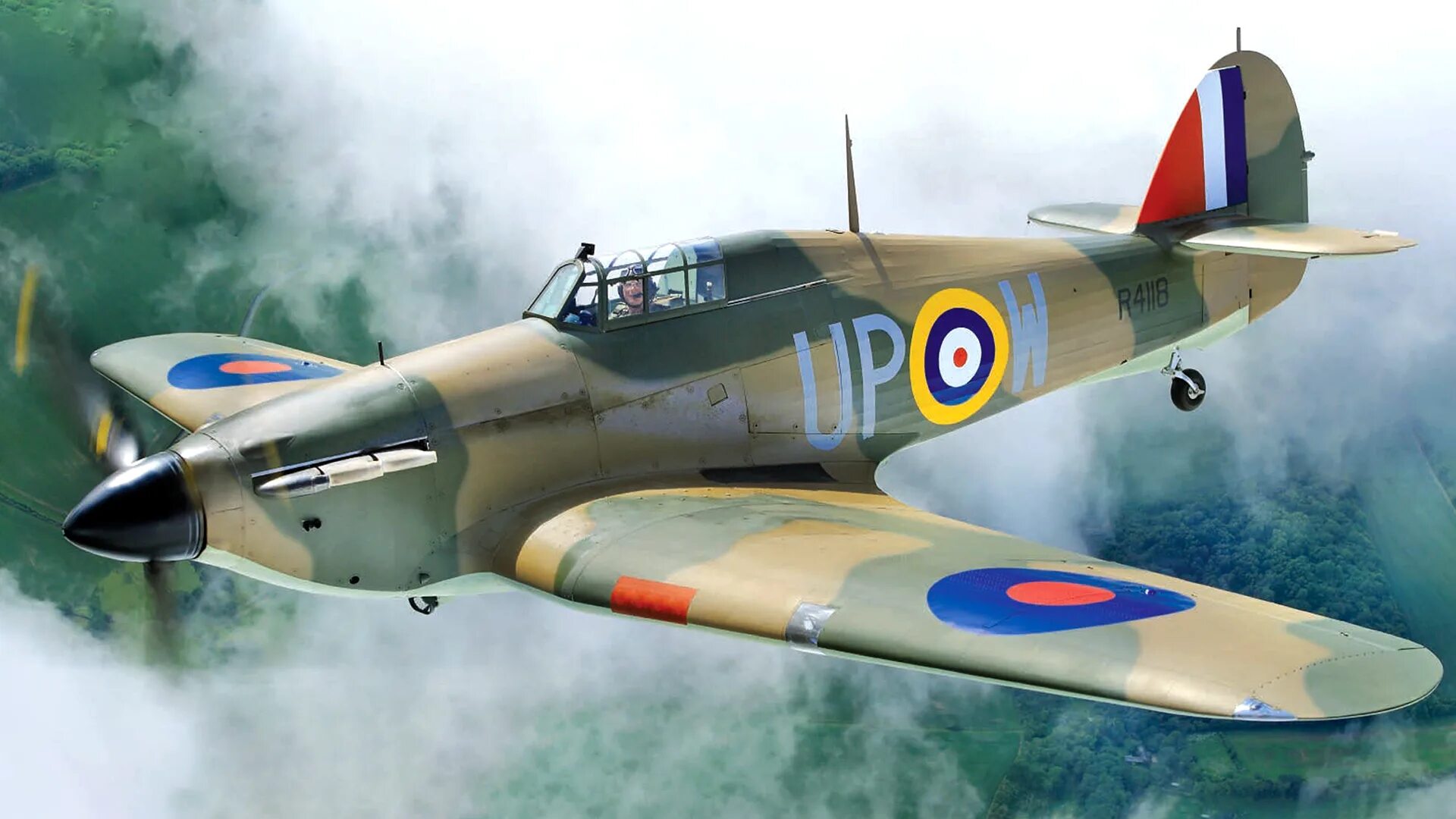 Британский истребитель хоукер харрикейн iic. Самолет hawker hurricane. Харрикейн самолет. Hawker hurricane mk. Ii.