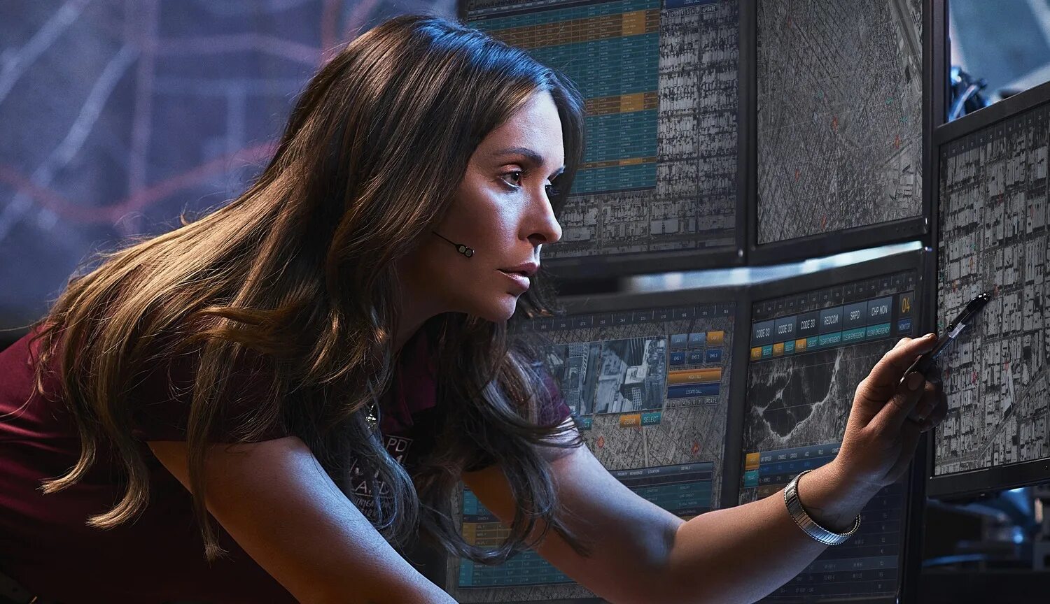 911 служба спасения мэдди. 911 служба спасения мэдди. Дженнифер лав хьюитт 911 служба спасения. 911 сериал дженнифер хьюитт. 911 служба спасения сериал джош руссо.