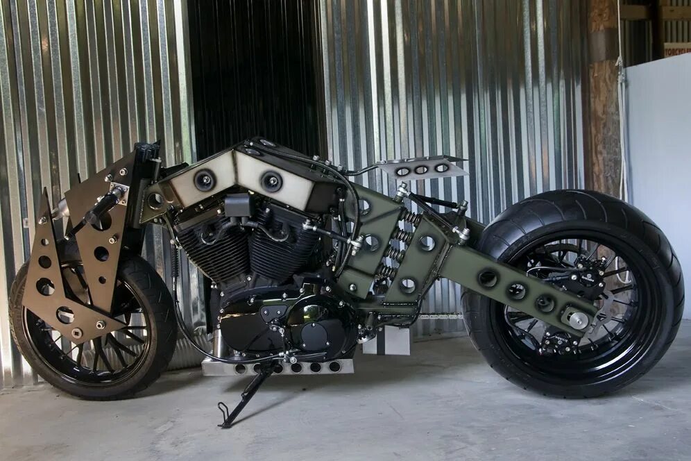 Геншин кастом. Рама мотоцикла спортбайка Moto Guzzi 1000. Необычная подвеска мотоцикла. Необычные кастомные мотоциклы.