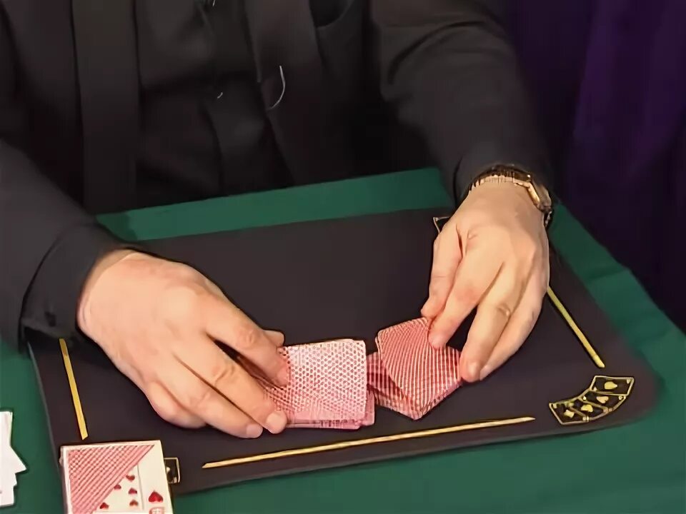 Фокусы обучение. Карточные каталы видео. Фокусник для детей. Фокусы и их секреты. Видео обучение фокусов.