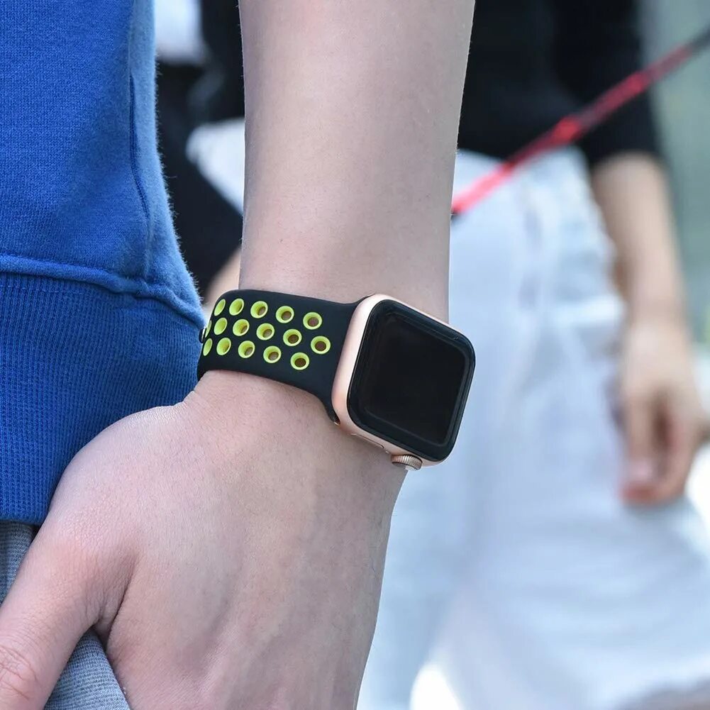 Браслет на эппл вотч 7. Apple iwatch 6 ремешки. Ремешок на эппл вотч se 40 мм. Apple watch 7 нейлоновый ремешок. Эпл вотч 7 ремешки.