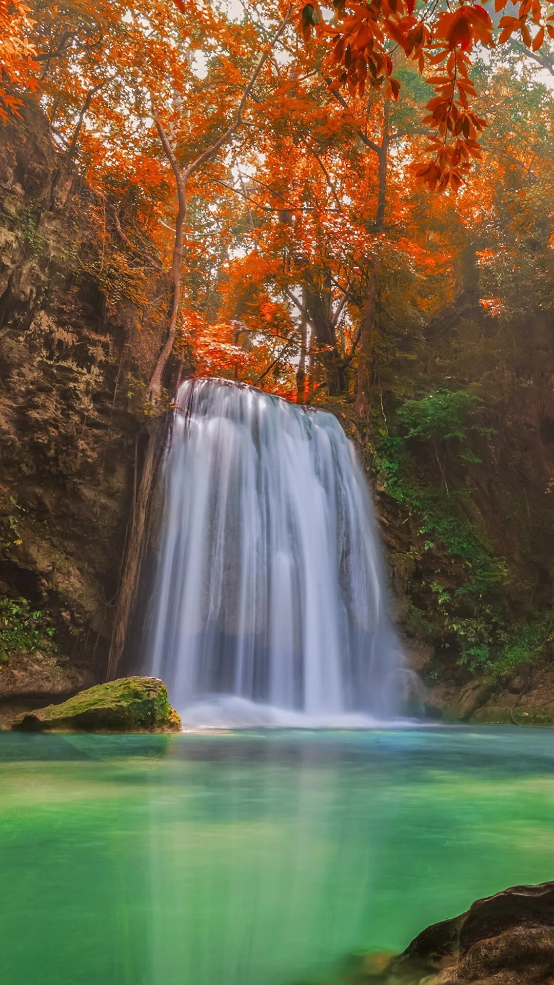 Видео на телефон природа. Природа. Красивые водопады. Осенний водопад. Живая природа водопады.
