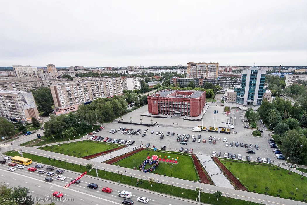 Ижевск центр города. Административный центр ижевска. улица гор администрация ижевск. областные города ижевска.