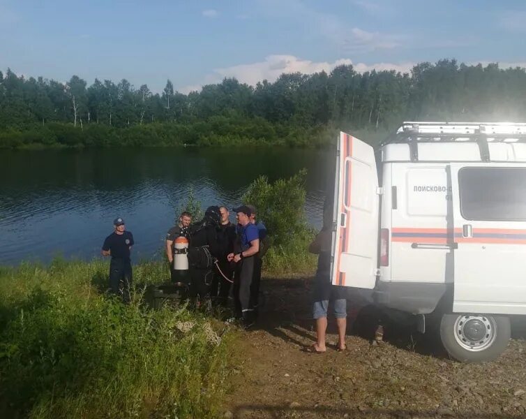 Прогресс Амурская область происшествия. Утонул молодой парень 24.07.2021 в Солоновке. Амурская область Прогресс озеро. Деревня кривая Шелокша утонул мужчина 25.07.2022. Случай в прогрессе