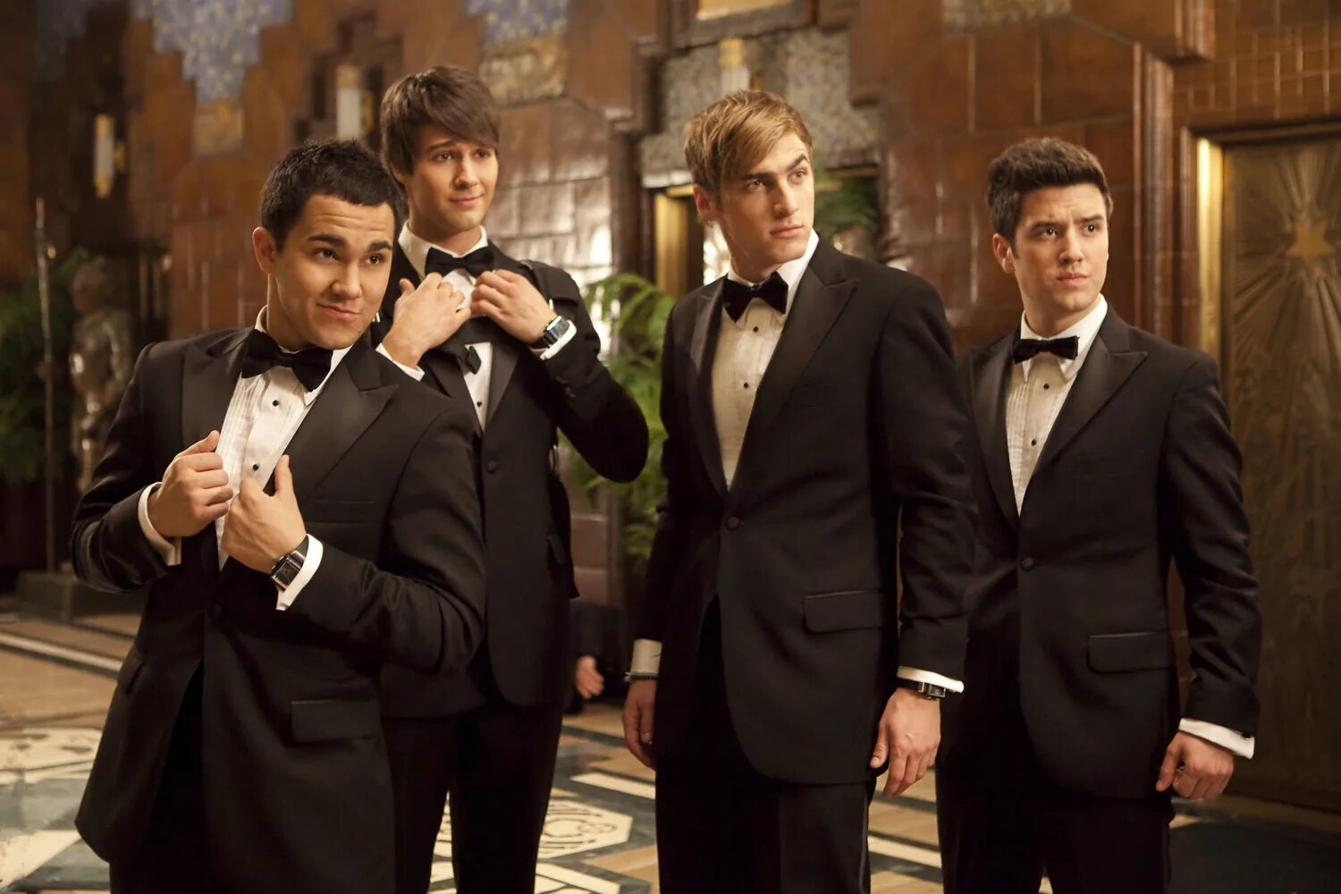 Про 5 мужчин. Биктайнраш. Big time Rush 2012.