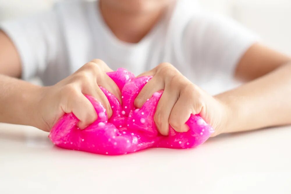 Unicorn слайм кит. Слайм как играть детям. Слайм из мыла. Фэмили бокс слаймы. Слайм игра.