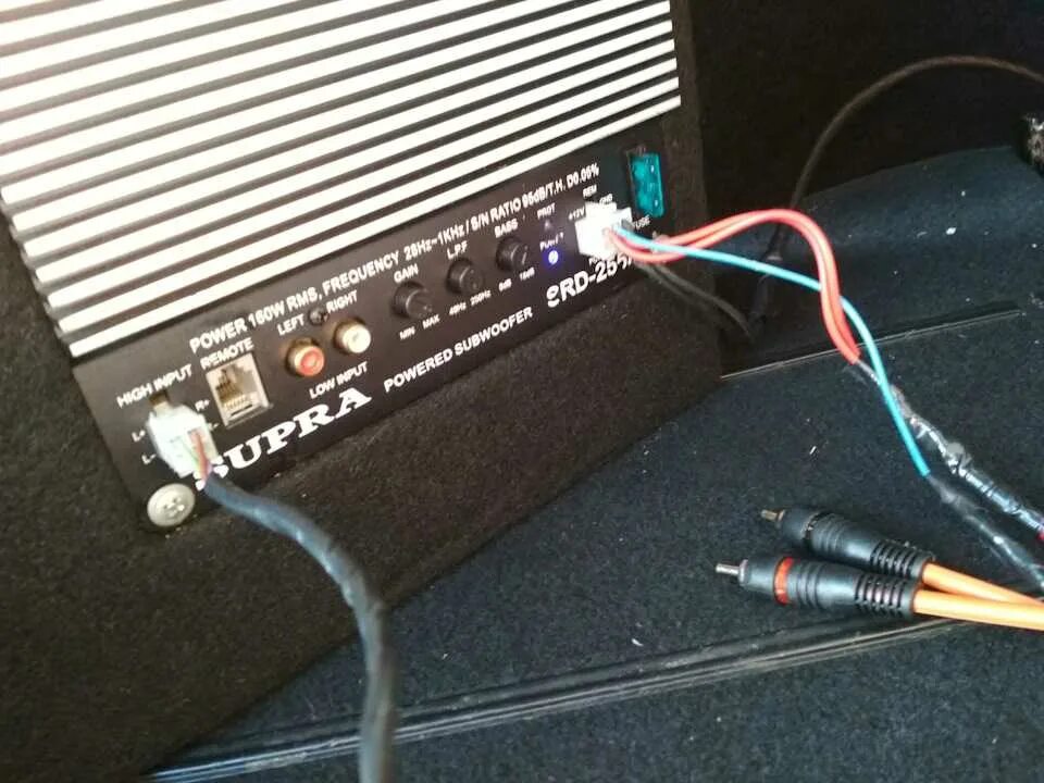 Сабвуфер кикс 12 пассивный. Как подключить активный сабвуфер в машине. Активный буфер супра 1000в. Как подключить активный сабвуфер в машине. Усилителя для стерео колонок 5.