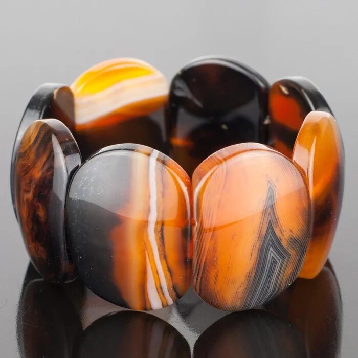 карнеол оникс камень. сардоникс черный камень. сардоникс бусины. опал оникс сардоникс. опал оникс сардоникс.